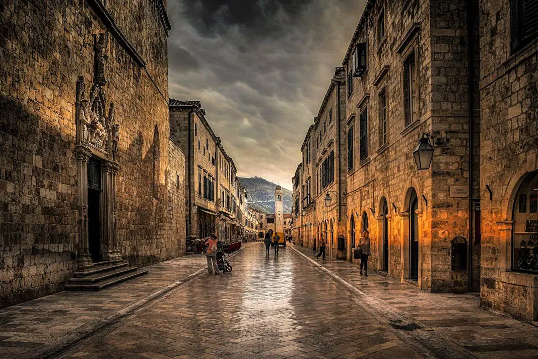 Die große Straße - Stradun - ist eine absolute Sehenswürdigkeit in Dubrovnik