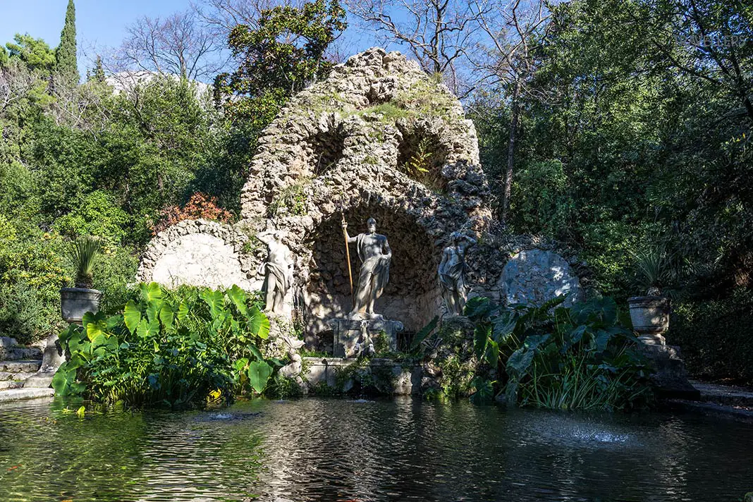 Der Brunnen im Arboretum von Trsteno