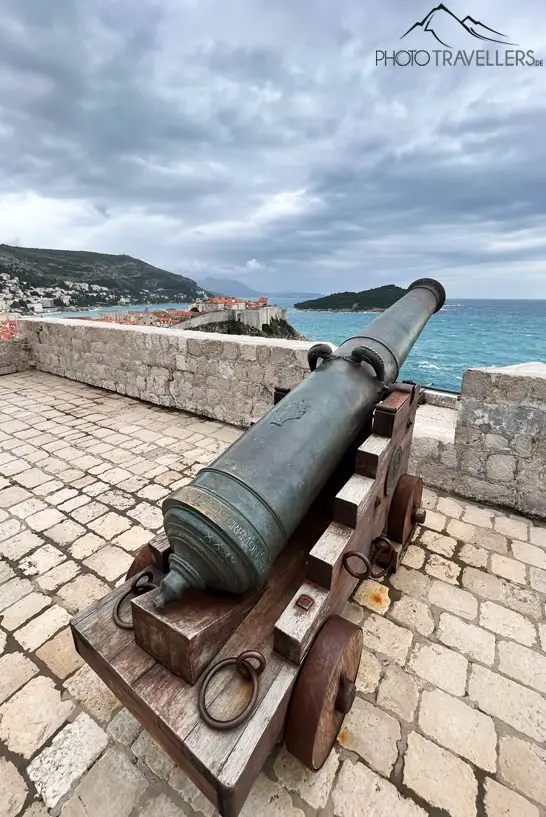 Eine Kanone auf der Festung Lovrijenac