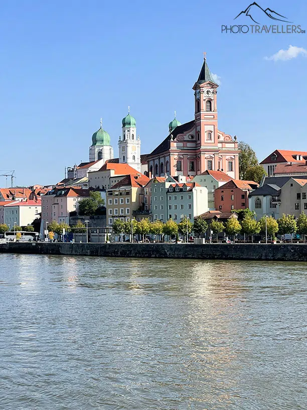 Blick auf Passau mit Fluss