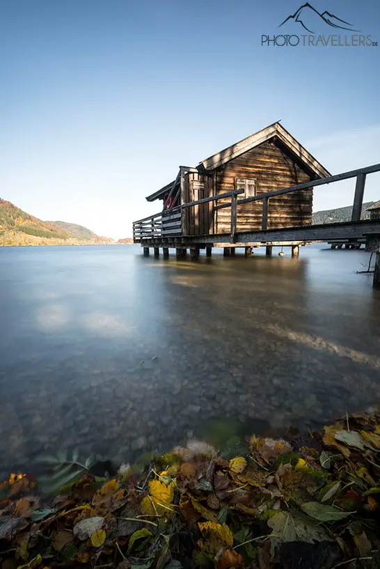 Ein Bootshaus, fotografiert mit einem 1000er-Graufilter
