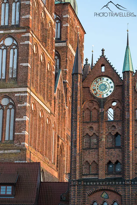 Das Stralsunder Rathaus ist eine Top-Sehenswürdigkeit