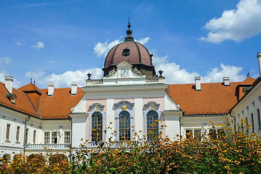 Das Schloss Gödöllő bei Budapest lohnt einen Besuch