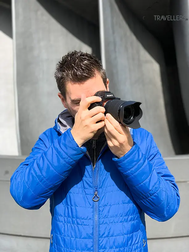 Me with the Sony Alpha 7 III, the base of my photo equipment