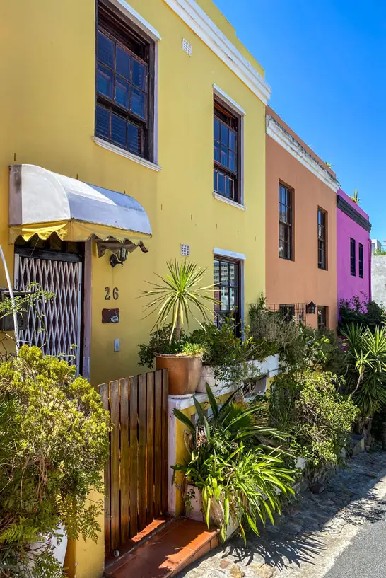 Das Boo-Kap Viertel ist mit seinen bunten Häusern einer der meist fotografiertesten Sehenswürdigkeiten in Kapstadt
