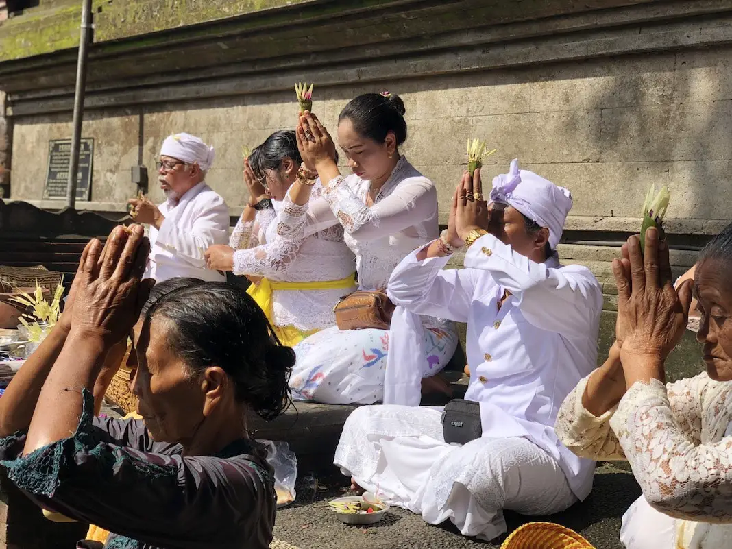Balinesische Zeremonie in einem Tempel