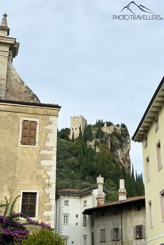 Der Blick auf das Castello di Arco
