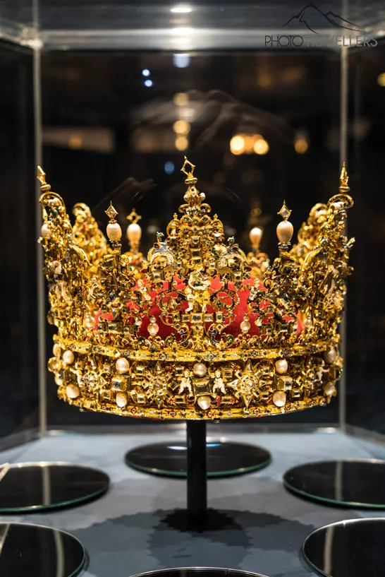 Eine goldene Krone der dänischen Kronjuwelen