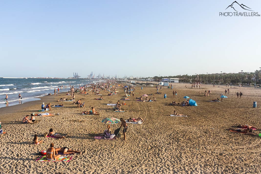 Der Sandstrand von Valencia