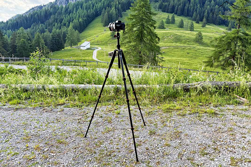Reisestativ Rollei C5i Carbon mit Sony Alpha 7 IV