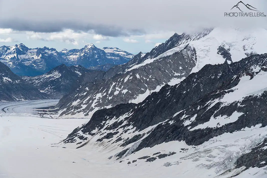 Der atemberaubende Blick von der Sphinx Aussichtsplattform auf den Gletscher