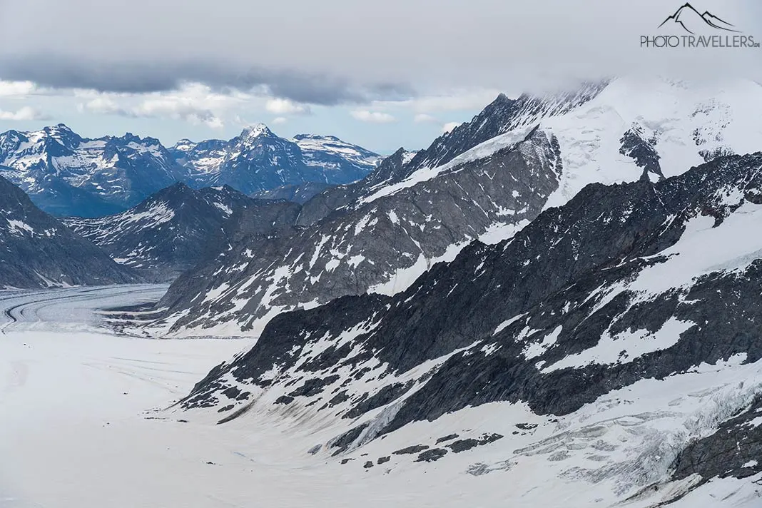 Der atemberaubende Blick von der Sphinx Aussichtsplattform auf den Gletscher