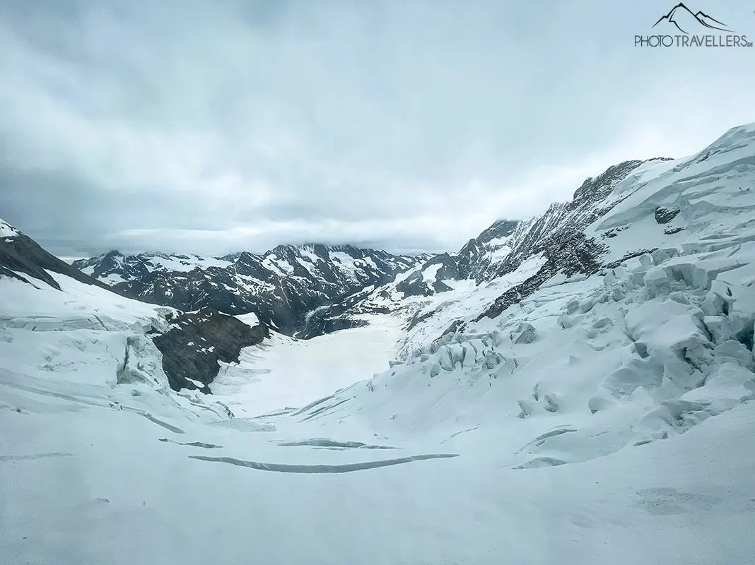 An der Station Eismeer kannst du schon den ersten beeindruckenden Blick auf den Gletscher werfen