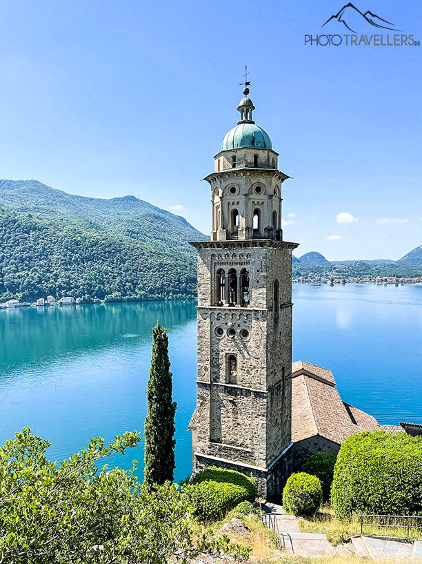 Der Kirchturm von Morcote am Luganersee