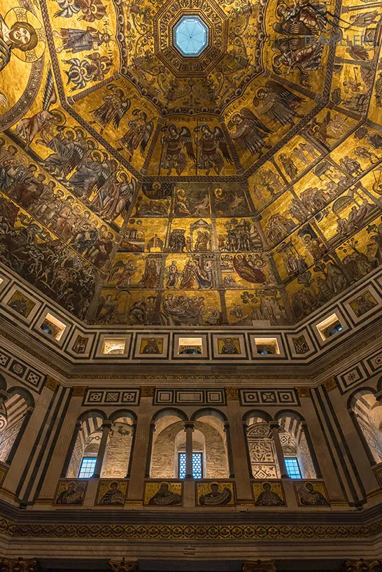 Die goldenen Malereien in der Kuppel des Battistero di San Giovanni in Florenz