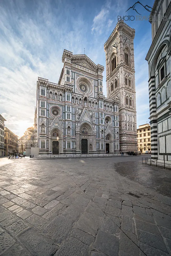 Die Cattedrale di Santa Maria del Fiore in Florenz am Morgen
