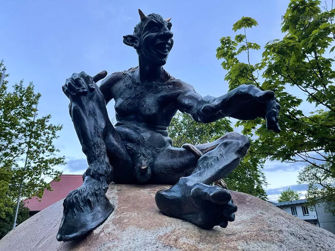 Teufelsfigur im Hexentanzplatz im Harz