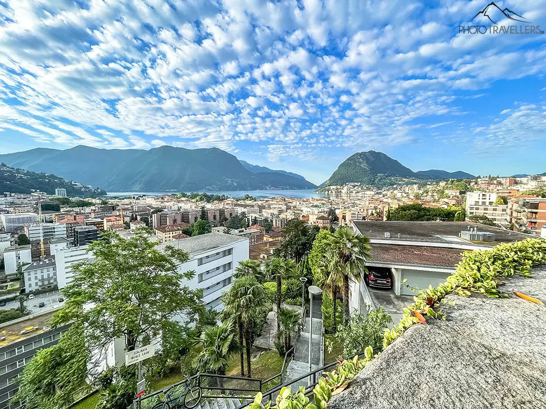 Der Luganersee von Lugano aus gesehen