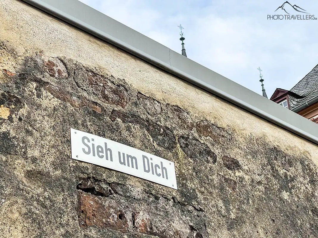 Straßenschild Sieh um Dich in Trier