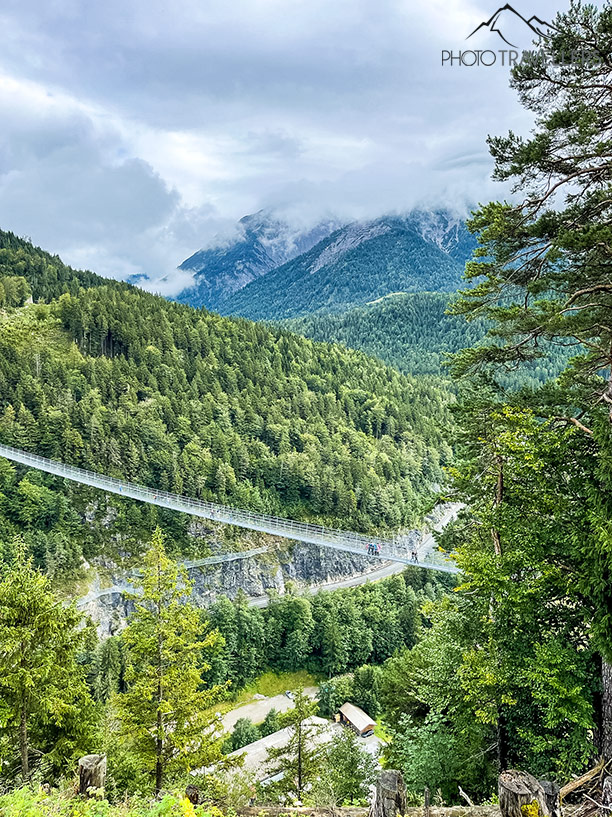 Blick auf die Highline179 von der Seite