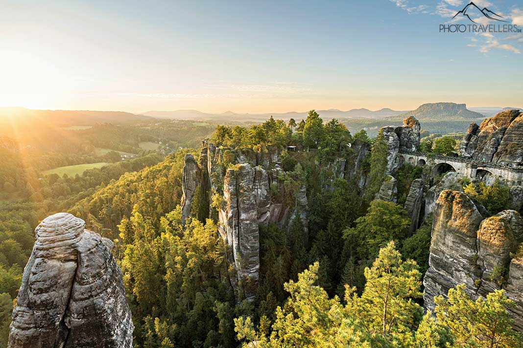 Blick von der Ferdinandaussicht auf die Bastei, Sächsische Schweiz