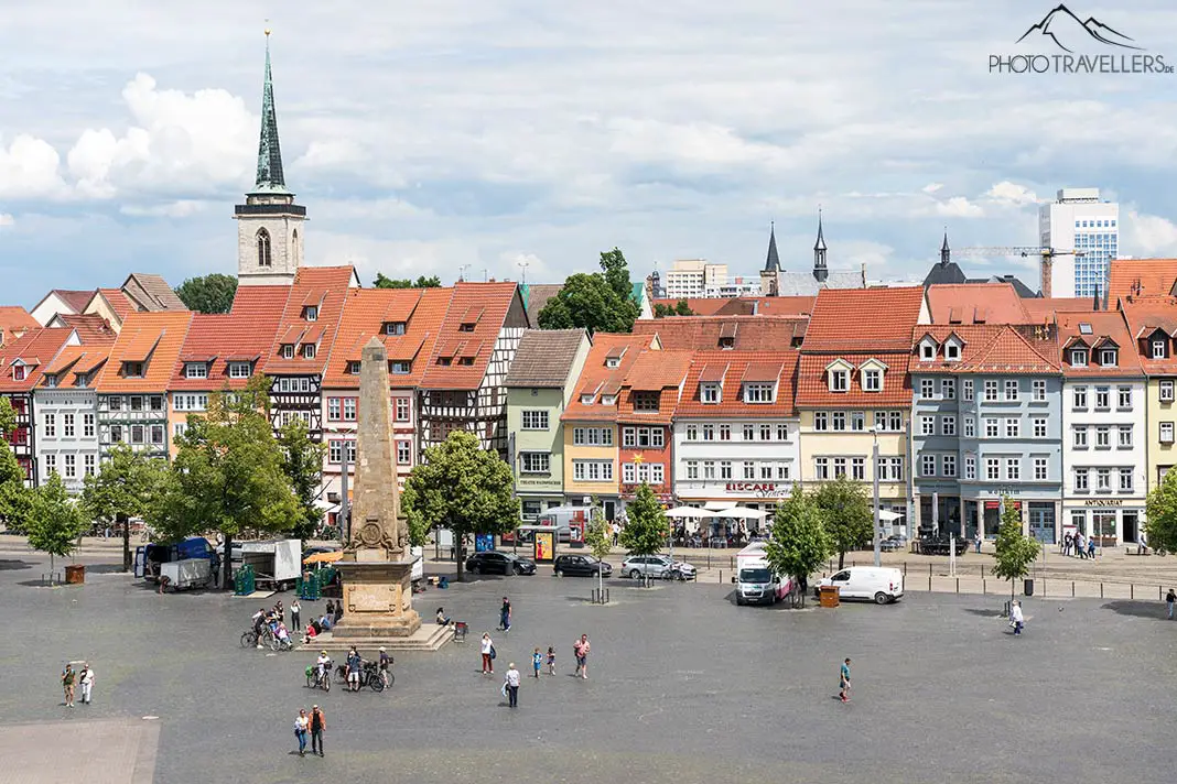 Der Blick über den Erfurter Domplatz