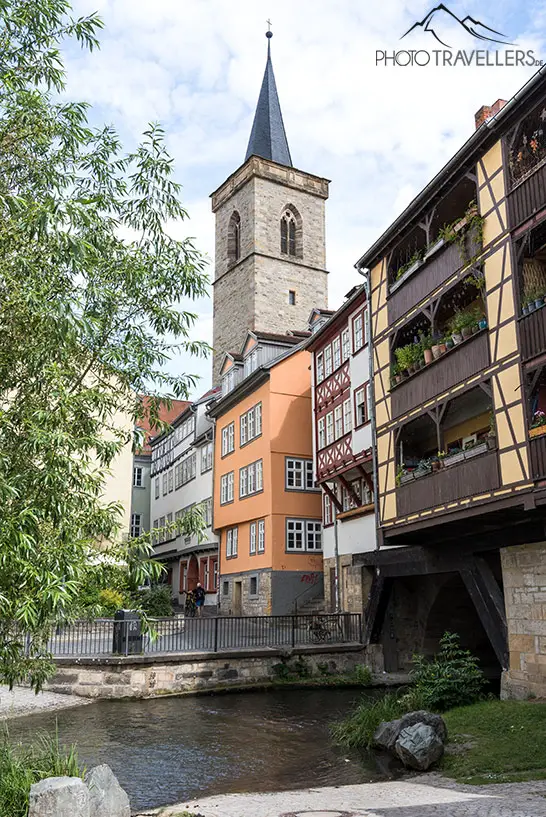 Der Blick auf die Kämerbrücke mit den Fachwerkhäusern und den Kirchturm