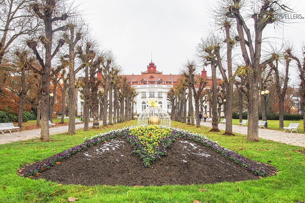 Blick auf Park und Elisabethbad in Karlsbad