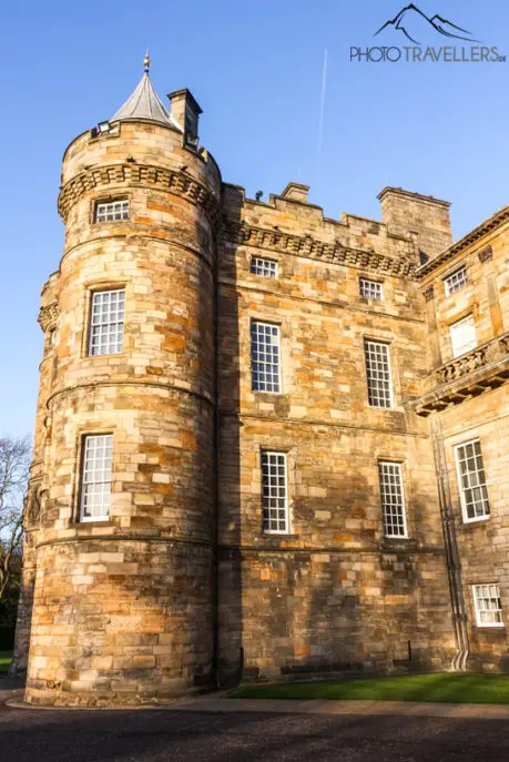 The northwest tower of the Palace of Holyroodhouse from the outside
