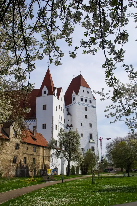 Blick auf das Neue Schloss - eine Top-Sehenswürdigkeit in Ingolstadt