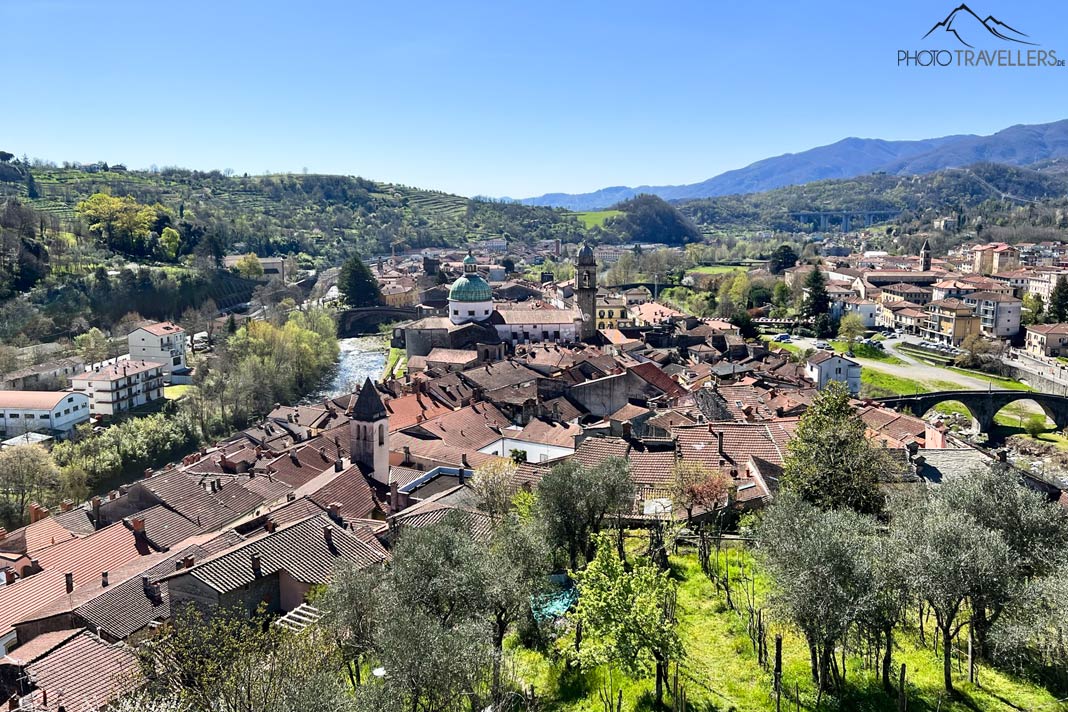 Der Blick auf die Stadt Pontremoli