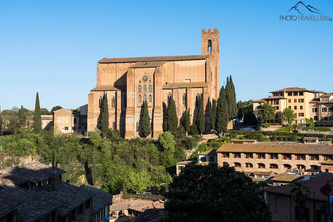 Die Basilica di San Domenico in Siena ist eine weitere Top-Sehenswürdigkeit in Siena