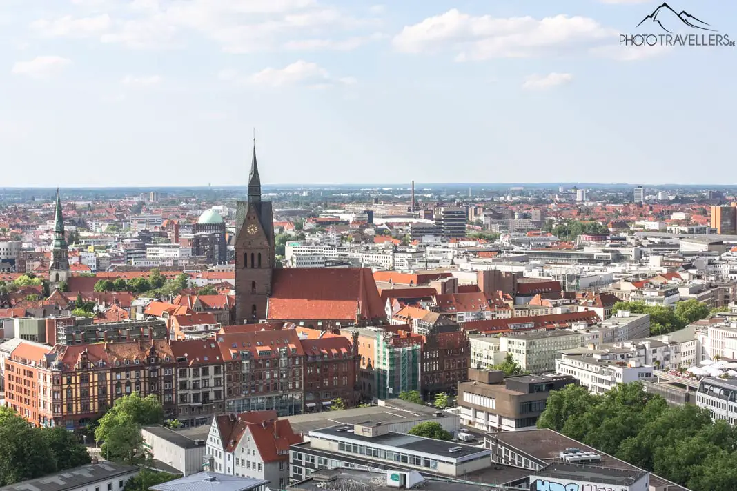 Blick hinunter auf die Altstadt von Hannover vom Rathausturm aus