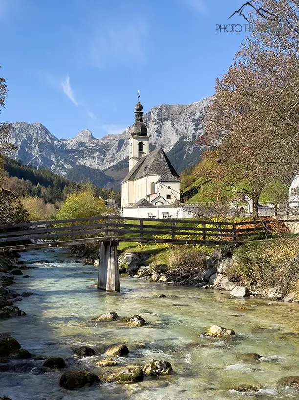 Die Kirche St. Sebastian im Berchtesgadener Land, aufgenommen mit dem iPhone Pro 14 (2x)