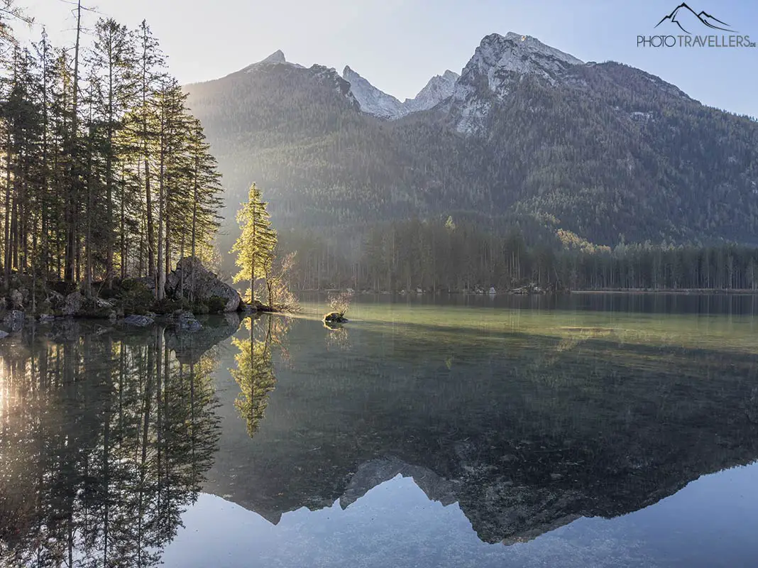 Sunrise at Hintersee with mountain view, photographed with the main camera of the iPhone 14 Pro