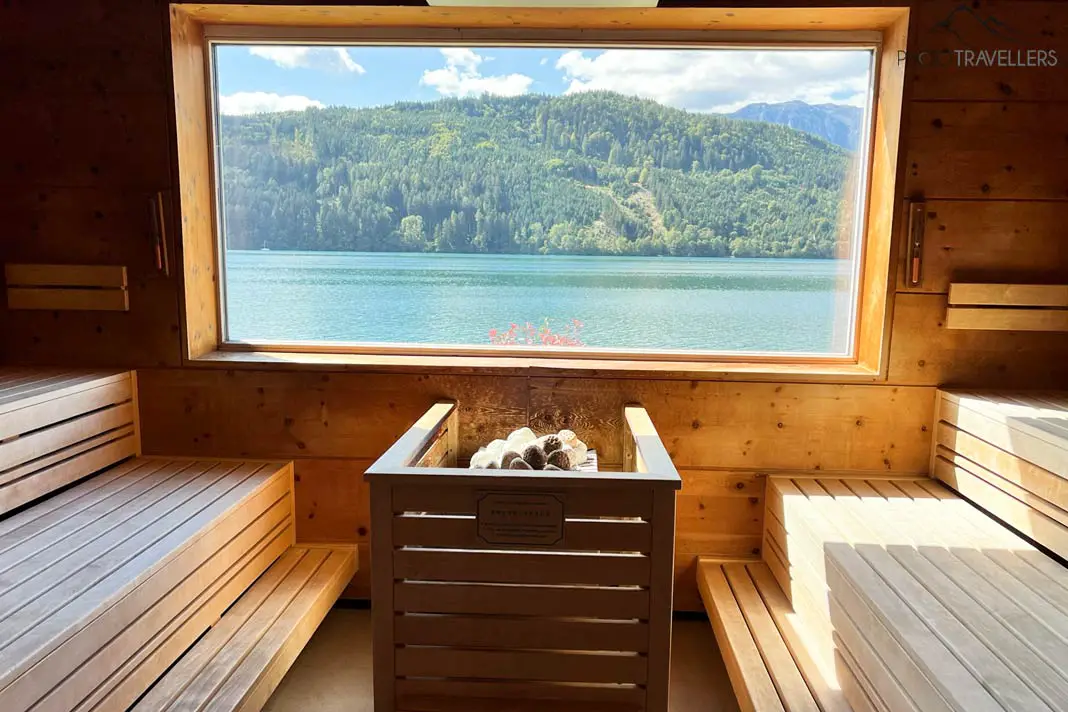Die Sauna mit Seeblick im Kärnten Badehaus