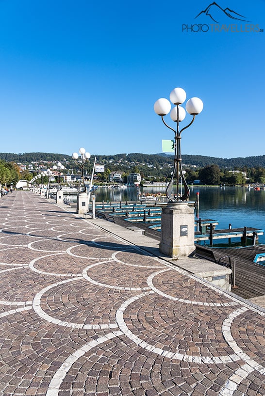 Die Uferpromenade in Velden am Wörthersee