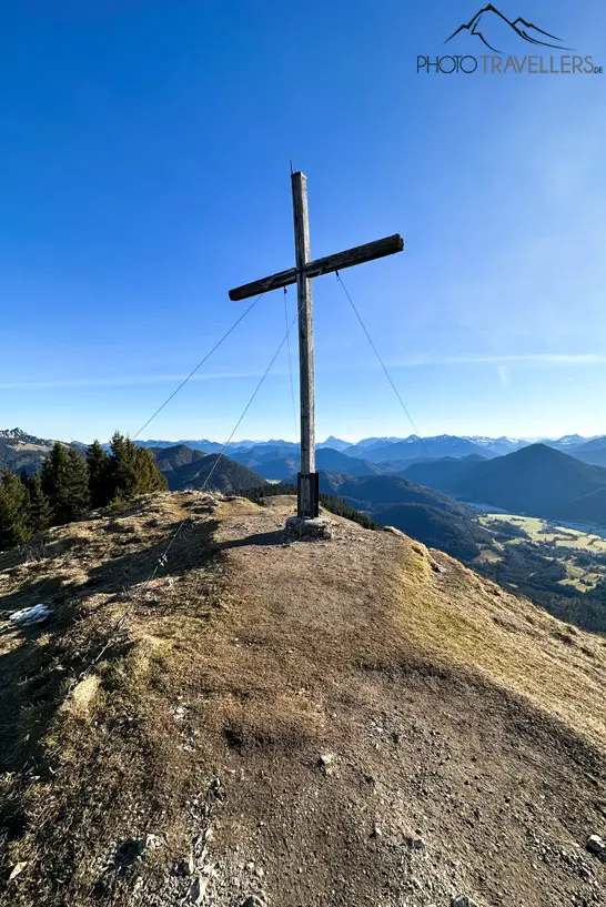 Das Gipfelkreuz auf dem Hirschhörnlkopf
