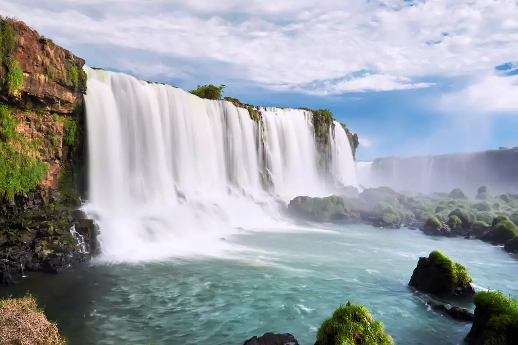 Die imposanten Iguazú-Wasserfälle