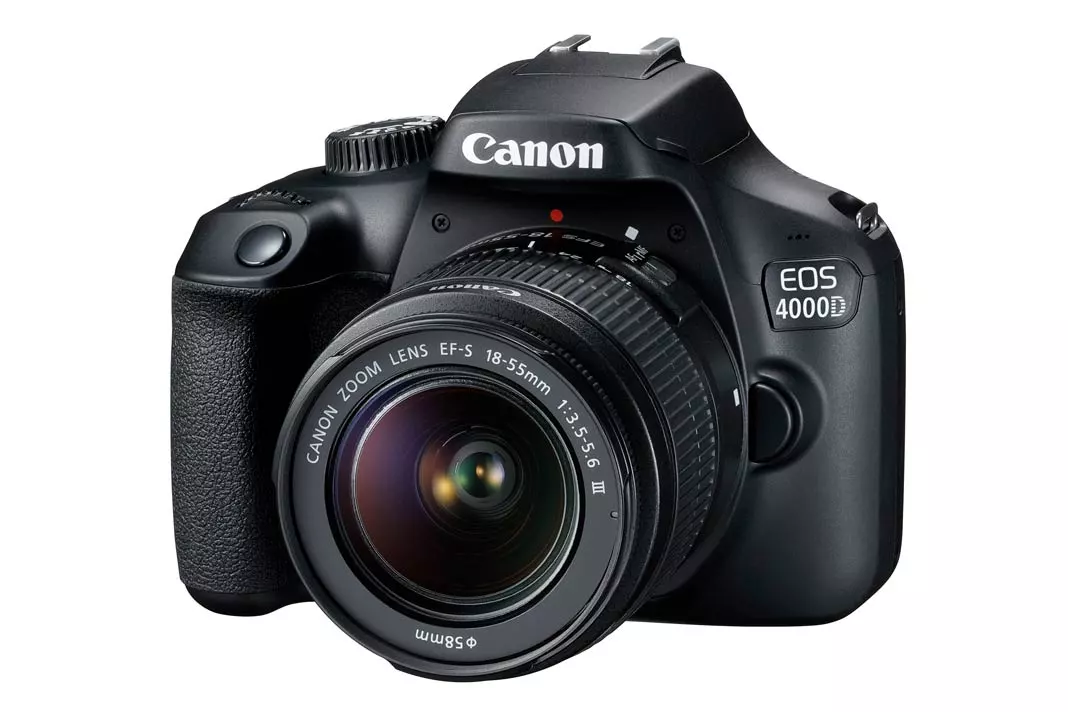 Die Spiegelreflexkamera Canon EOS 4000D