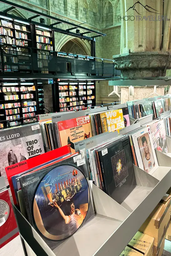 Schallplatten in der Buchhandlung Dominicanen in Maastricht