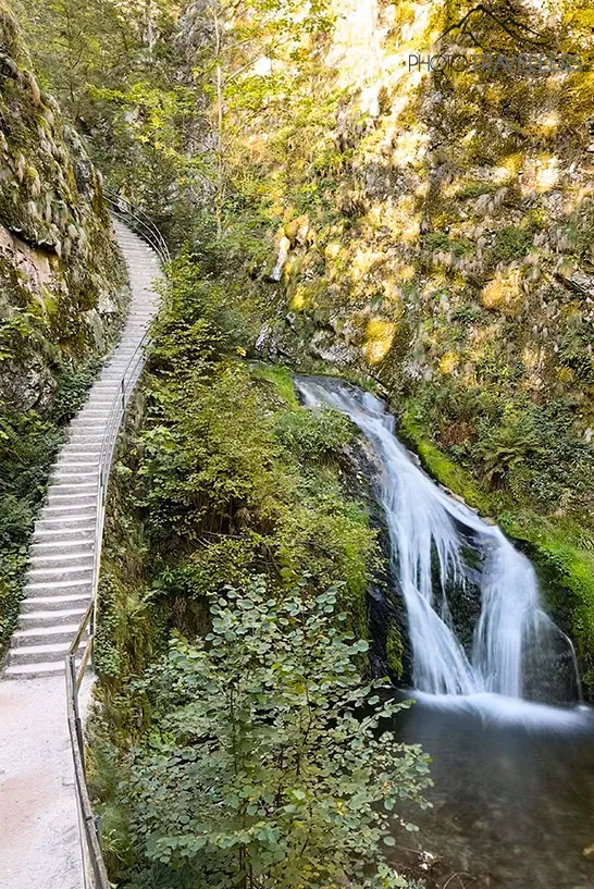 Treppenstufen bei den Allerheiligen Wasserfällen im Schwarzwald