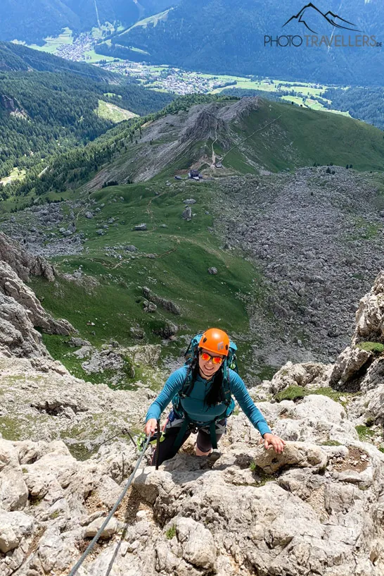 Reisebloggerin Biggi Bauer auf dem Masaré-Klettersteig in den Dolomiten