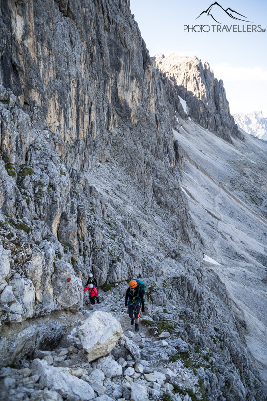 Reisebloggerin Biggi Bauer auf dem Santnerpass-Klettersteig im Rosengarten