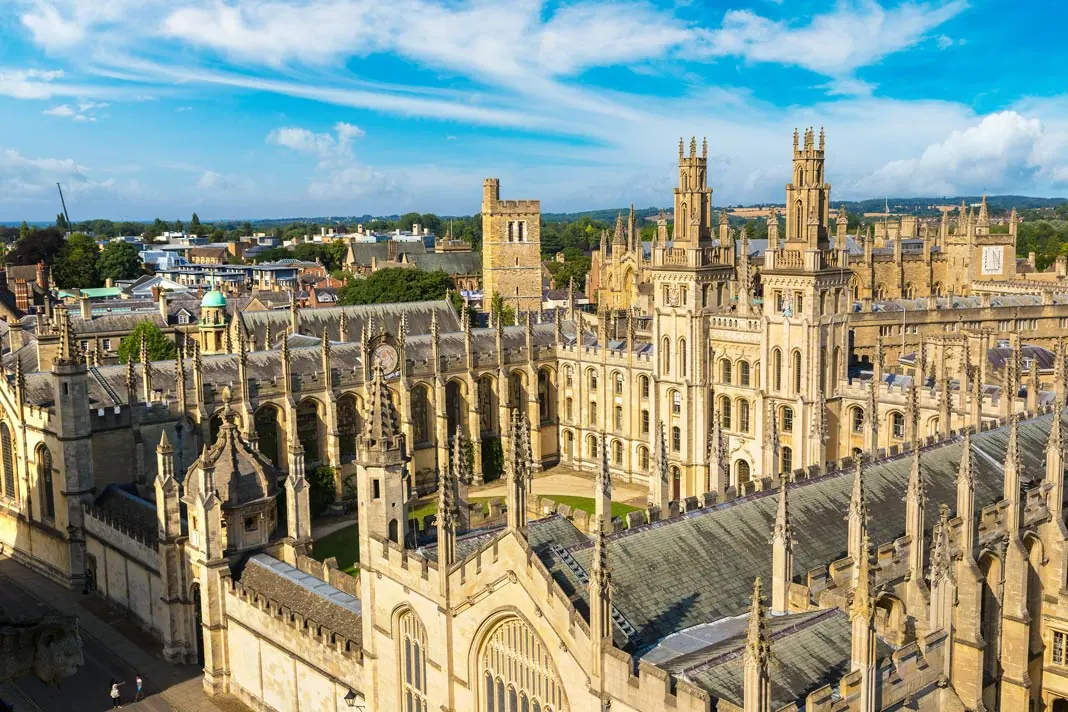 Blick aus der Luft auf die Universität von Oxford