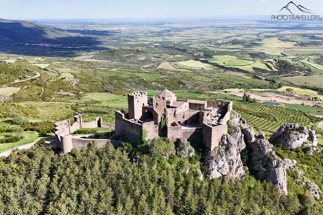 Eine Luftaufnahme vom Castillo de Loarre