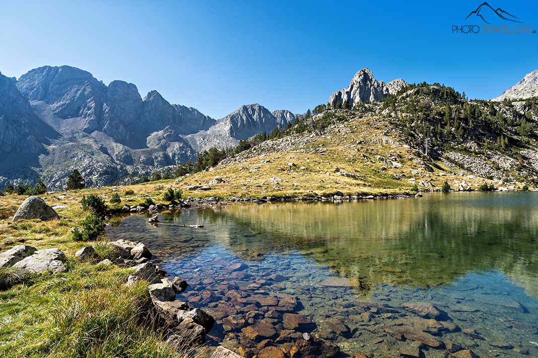 Der Bergsee Ibón Grande de Batisielles
