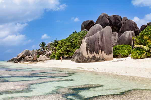 Ein Strand auf den Seychellen
