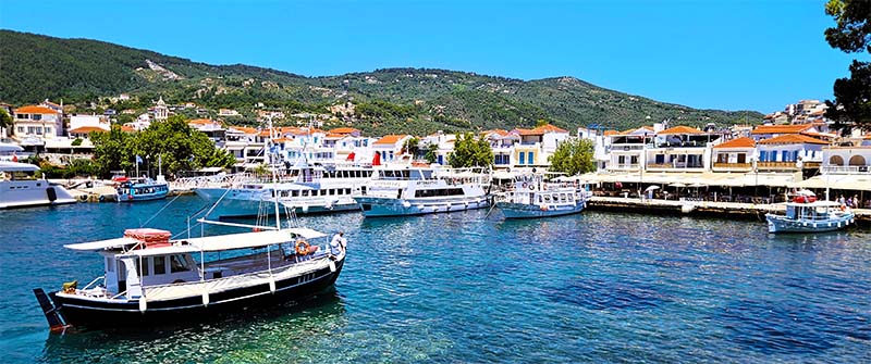 Skiathos Sehenswürdigkeiten: Mamma Mia, Kastro & Griechenlands erste Flagge
