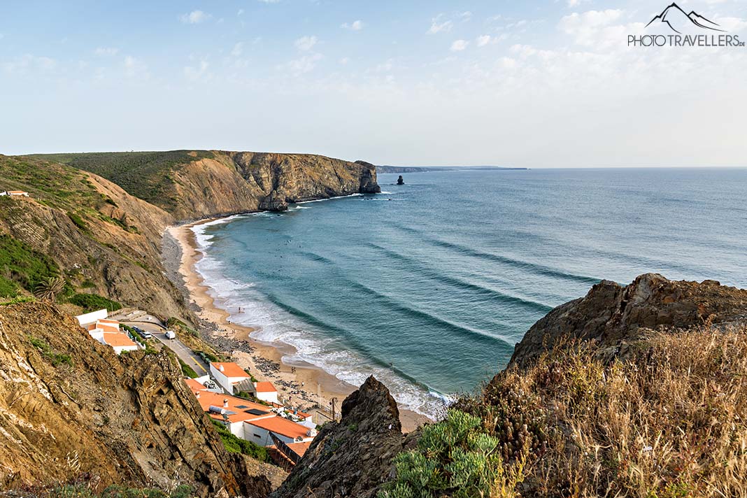Blick von oben auf den Praia da Arrifana